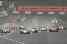 20090426_f3_r3_start_qp3w9424